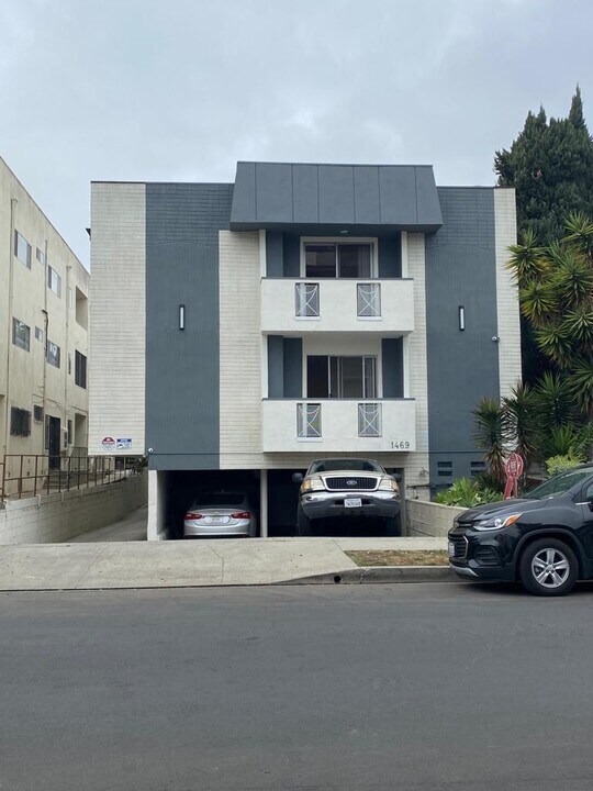 1469 Canfield Properties in Los Angeles, CA - Foto de edificio
