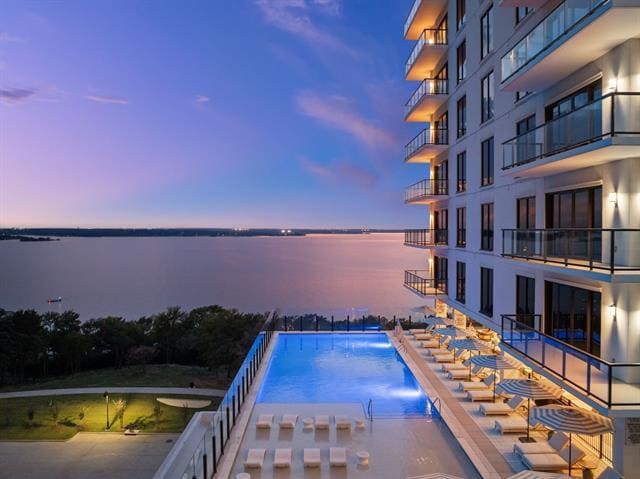 3111 Sunset Blvd
