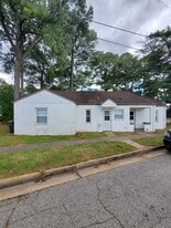 5223 Curlew Dr in Norfolk, VA - Building Photo