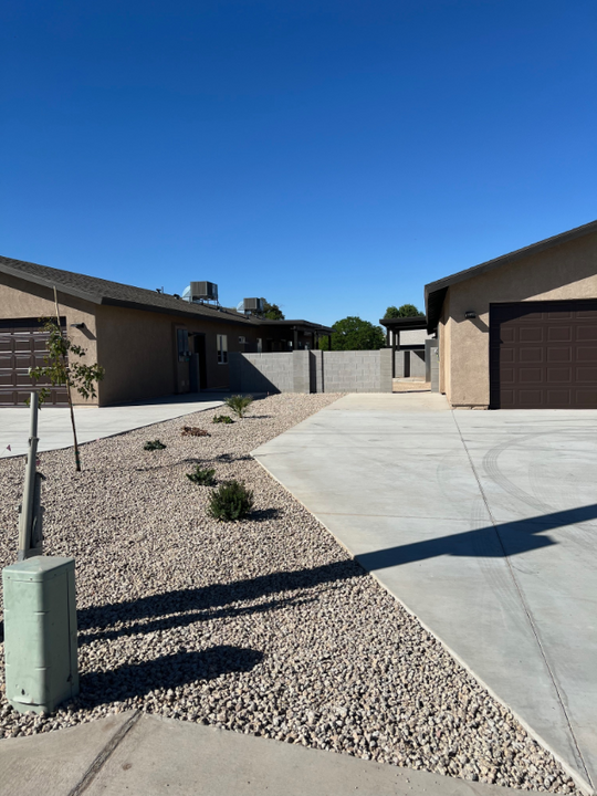 124 S Avenue B in Yuma, AZ - Building Photo