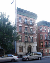 590 E 167th St Apartamentos