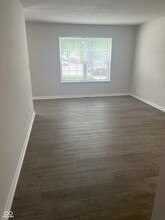 421 Lark Ct in Carmel, IN - Building Photo - Building Photo