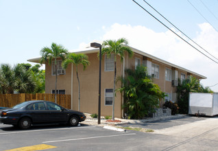 EdgeTower Apartments in Fort Lauderdale, FL - Foto de edificio - Building Photo