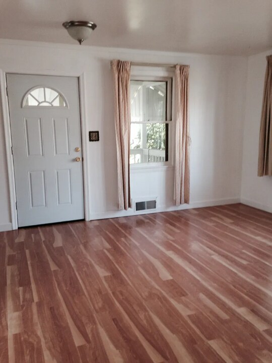 1501 Veirs Mill Rd in Rockville, MD - Building Photo