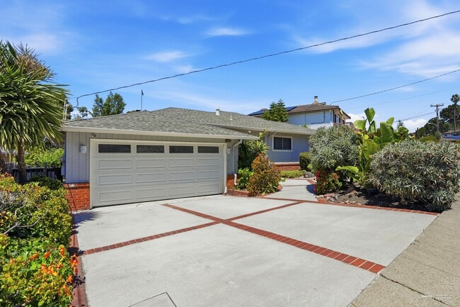 property at 1733 Benedict Dr