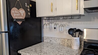 4700 Cornwall Pl in Raleigh, NC - Foto de edificio - Building Photo