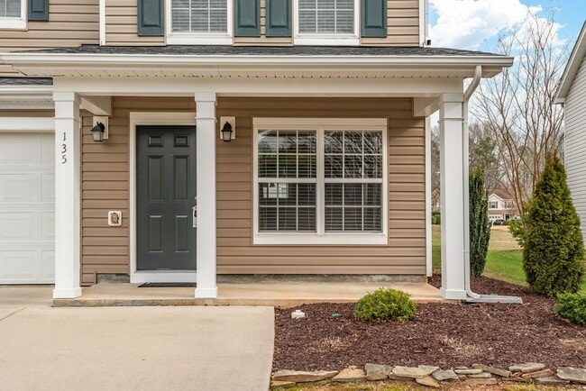 135 Bellfare Dr in Garner, NC - Building Photo - Building Photo