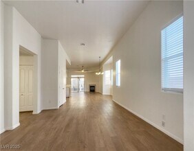 10789 Muscari Way in Las Vegas, NV - Building Photo - Building Photo