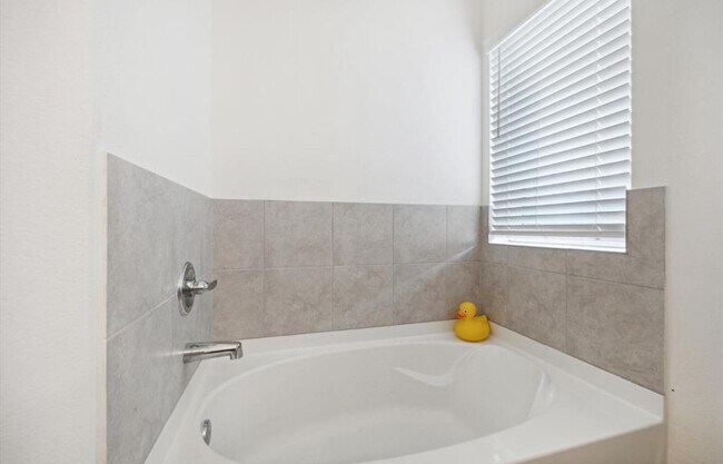 8711 Willet St in Baytown, TX - Building Photo - Building Photo