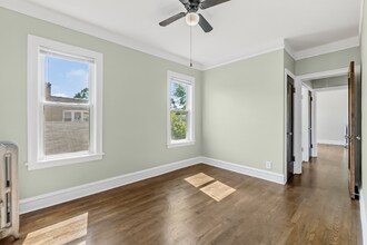 5742 N Francisco Ave in Chicago, IL - Building Photo - Building Photo