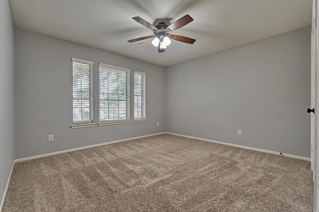 property at 1618 Calmar Dr