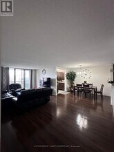 21 Knightsbridge Rd in Brampton, ON - Building Photo - Building Photo