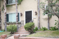 151 S Rexford Dr in Beverly Hills, CA - Building Photo - Building Photo