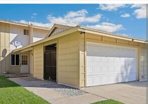 14324 El Dorado Dr, Unit 14324 El Dorado Dr in Victorville, CA - Building Photo