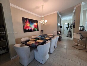 1010 Daisy Ln in Weston, FL - Building Photo - Building Photo