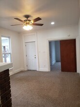 296 W Church St, Unit A in Newark, OH - Building Photo - Building Photo
