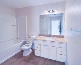 200 Uhland Rd in San Marcos, TX - Building Photo - Building Photo