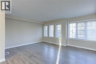 13 Sportsman Hill St in Kitchener, ON - Building Photo - Building Photo