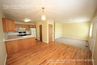 246 E Chubbuck Rd-Unit -D in Chubbuck, ID - Building Photo - Building Photo