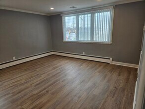 7024 Stenton Ave, Unit Suite B in Philadelphia, PA - Building Photo - Building Photo