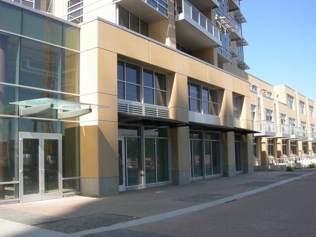 3570 S River Pky, Unit 313 in Portland, OR - Foto de edificio - Building Photo
