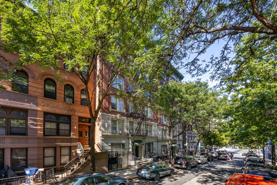536 W 143rd St in New York, NY - Building Photo