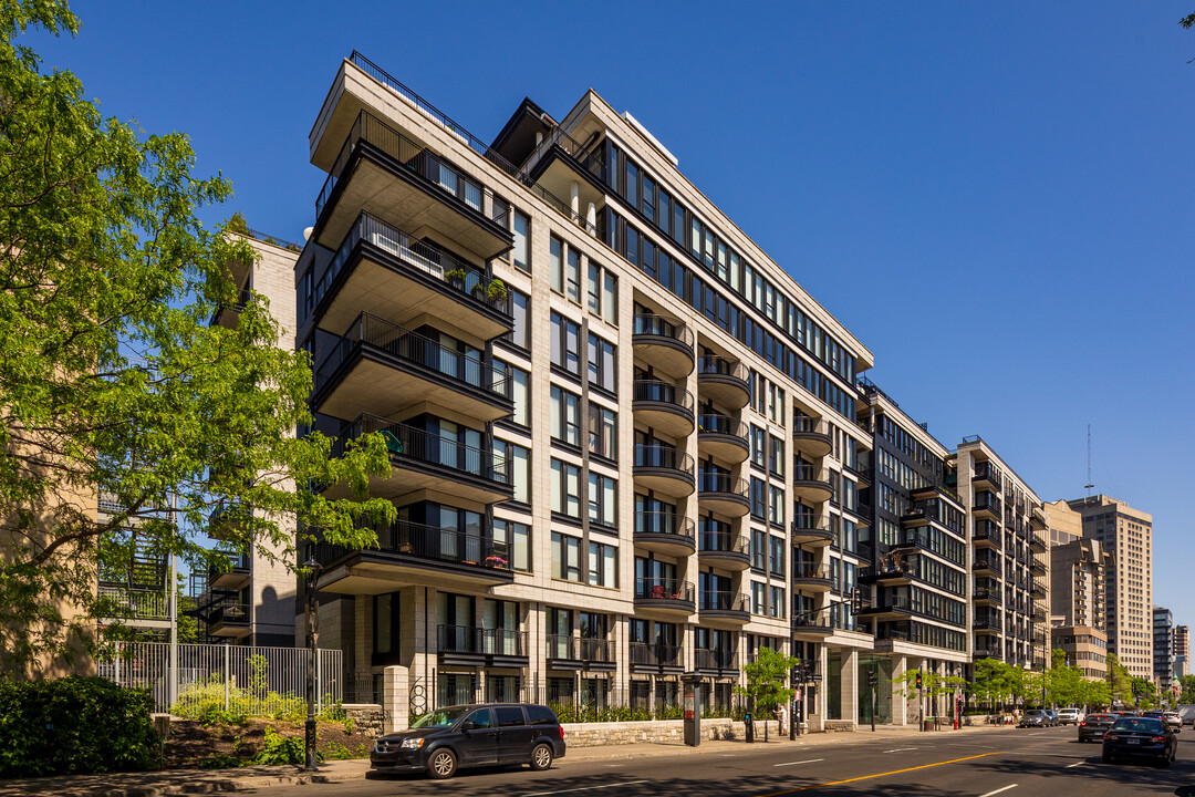 333 Sherbrooke Phase 2 in Montréal, QC - Building Photo