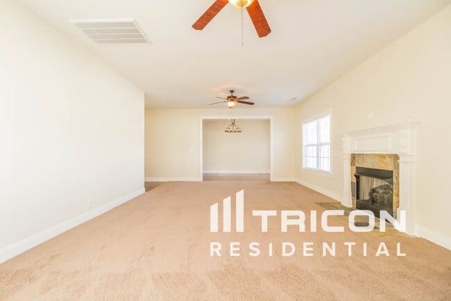 1513 Barnsley Dr in Murfreesboro, TN - Foto de edificio - Building Photo