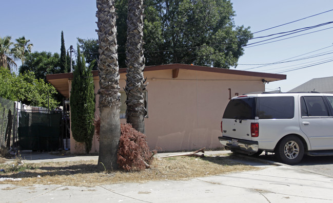 175 W Merrill Ave in Rialto, CA - Building Photo - Building Photo