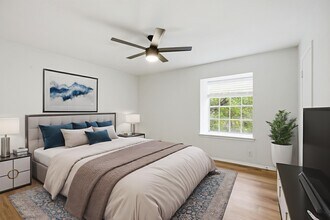 7801 Shoal Creek Blvd in Austin, TX - Building Photo - Building Photo