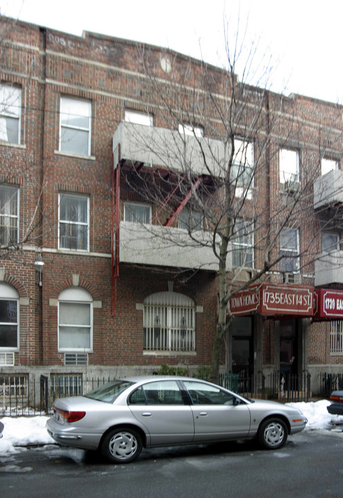 1735 E 14th St in Brooklyn, NY - Building Photo