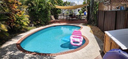 3212 NE 7th St in Pompano Beach, FL - Building Photo - Building Photo