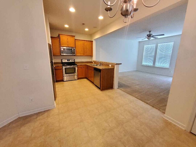 Room in Townhome on Maypearl Ln in Raleigh, NC - Foto de edificio - Building Photo