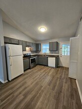 230 Cedar Crk Dr in Jacksonville, NC - Building Photo - Building Photo
