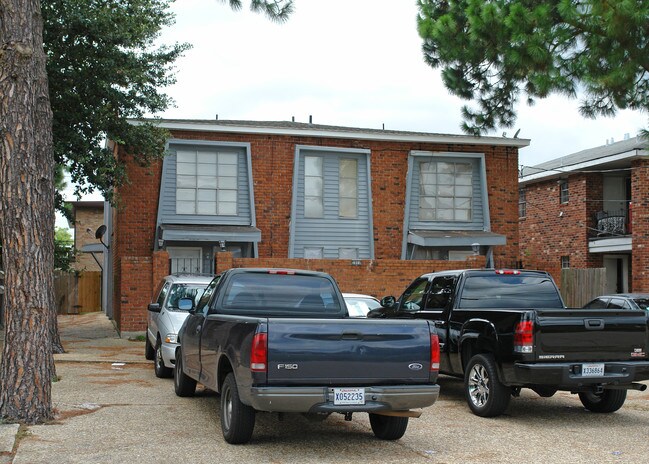 2800 Independence St in Metairie, LA - Building Photo - Building Photo