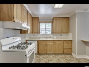 923 E 500 S, Unit A in Salt Lake City, UT - Building Photo - Building Photo