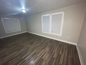 4236 Delaware St in Baton Rouge, LA - Building Photo - Building Photo