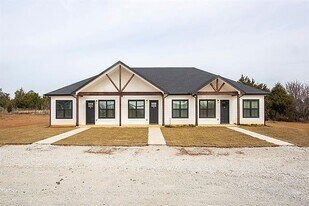 20496 US Hwy 377 in Whitesboro, TX - Building Photo