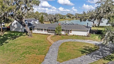 4019 Moores Lake Rd in Dover, FL - Building Photo - Building Photo