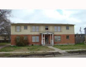 636 Robinson St in Corpus Christi, TX - Building Photo - Building Photo