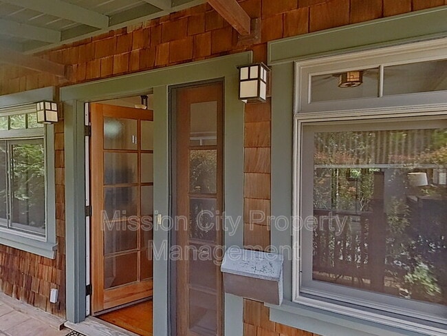 property at 1110 Curley Ave