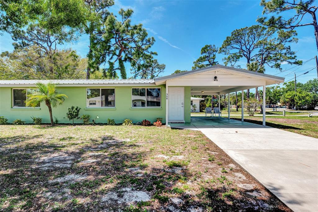 50 S New York Ave in Englewood, FL - Building Photo