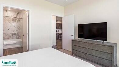 1291 S Ulster St, Unit 1301-500 in Denver, CO - Foto de edificio - Building Photo