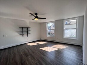 9-13 Main St in Warwick, NY - Building Photo - Building Photo