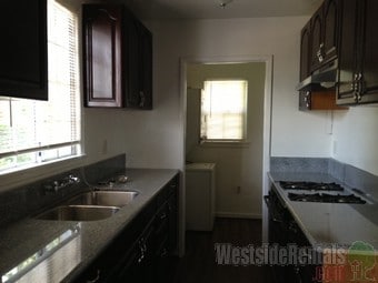 121 Hampden Ter, Unit 121 Hampden