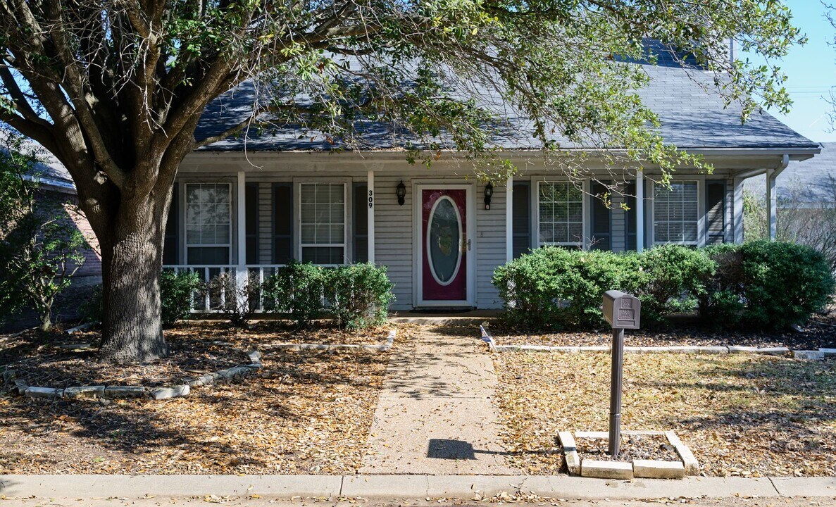 309 Station Creek Dr in Waco, TX - Building Photo