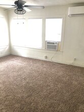 410 W Congress St in Denton, TX - Building Photo - Building Photo