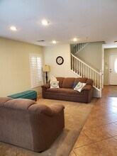 1151 Safari Creek Dr in Henderson, NV - Building Photo - Building Photo