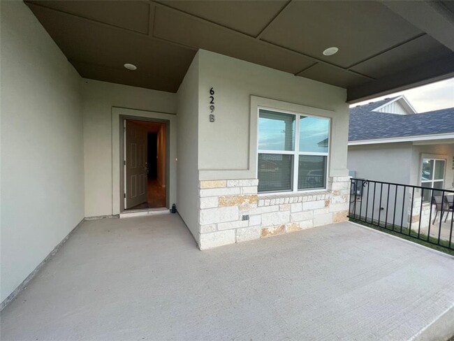 629 County Rd 306 in Jarrell, TX - Building Photo - Building Photo