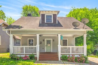 1296 Sells Ave SW, Unit A in Atlanta, GA - Building Photo - Building Photo